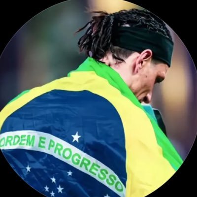 bBctVfdUv7nGtcs's profile picture. 