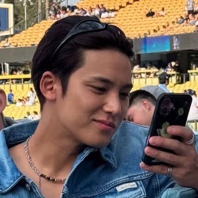 🐶 (@defsmeanie) / X