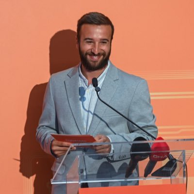 ersinkopuz's profile picture. Political Science PhD (c) @istanbuledutr | Program Director @habitatdernegi | Researcher @tuicakademi | Writer @daktilo1984 | 🎬 @berjerizm