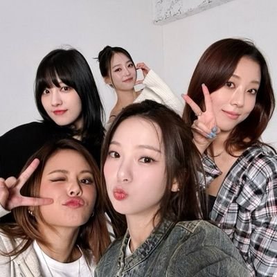 认识你之后我才重新发现, 原来开心是这么简单的事~♡‹~៸៸天官赐福♡⊹៸៸›/ CLC~ SJ~ 비투비⊹AURORA⊹៸៸MARINA⊹៸៸LANA⊹