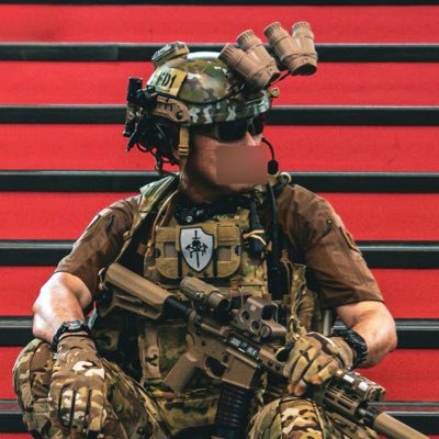 日本最北端の地で生まれサロベツ原野でミリタリーとサバイバルゲームに夢中な還暦老害爺です。30年くらい米国海軍特殊部隊【U.S.NAVSPECWARCOM】みたいな装備をやってますが知識はありません😅最近はNSWDGみたいな格好してます😎🤙冬期間だけ冬期迷彩SEALsやってます❄️