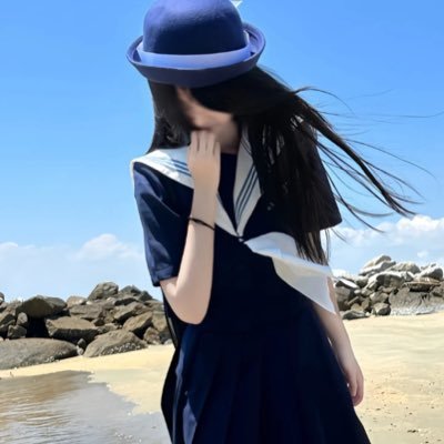 321qisi's profile picture. 06♑️166.95🎀鞋码36🩰男娘小姐trans🎈贞操管理中👿原创推🚪门槛红包199（有好看的）💔我的眼泪滴不进你的人生📎置顶推广非本人，真假自辨