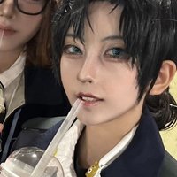 왜 (@_w_hyw) 's Twitter Profile