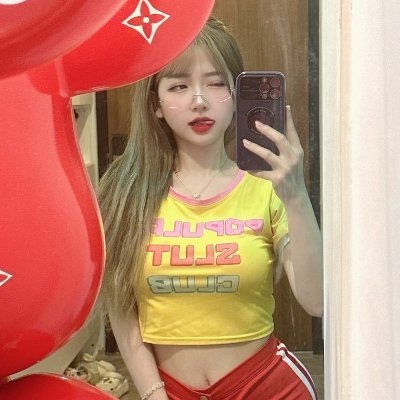 surythuytrang's profile picture. X này là trang chính thức, cấm giả mạo đó nha https://t.co/yHBtsoI5Dv