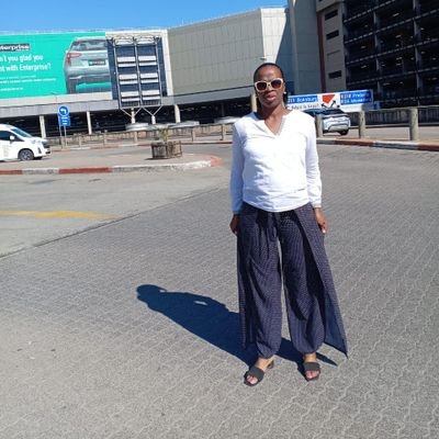 Introvert.
Orlando Pirates ☠️ .Asernal 🔫.
Shoe Enthusiast.Quiet Confidence .