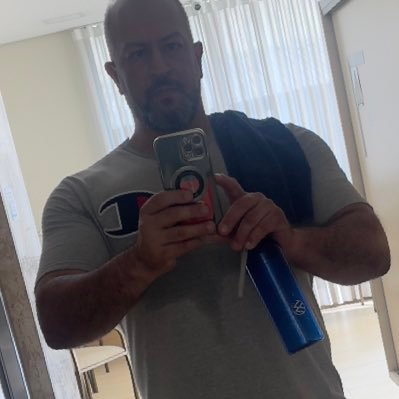 Existem momentos na vida em que a gente precisa ser mais forte do que acha que pode!