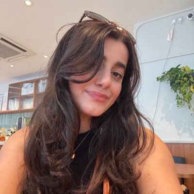 trainee solicitor • content creator • i like sharing my outfits, beauty recs and lifestyle content • books • movies | ₊‧°𐐪♡𐑂°‧₊ | 🇮🇶 ن