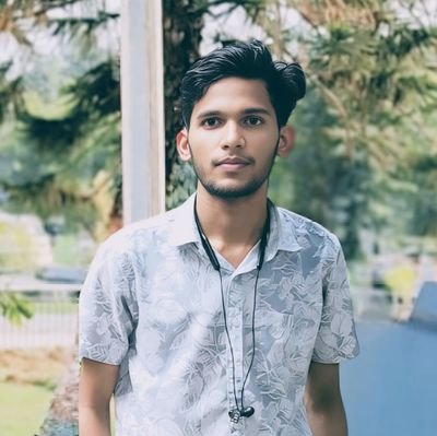 SurajSagar0's profile picture. तुम्हारी ज़िद तुम्हारे उसूल तुम्हारे नियम ,
न जाने कौन से संविधान की धारा हो तुम ।।