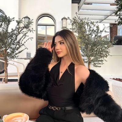 ifi6f's profile picture. رائِعه مثّلي لن يَرضيها القليل الباهَت .