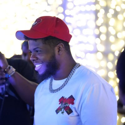 New page, old page gone| DJ🏆 | Battle Rapper 🥊 | Music Director for Afriquè Events 🎶 | Owner of The Black Woman’s Brunch🌺 | Bookings: benpofficial@gmail.com