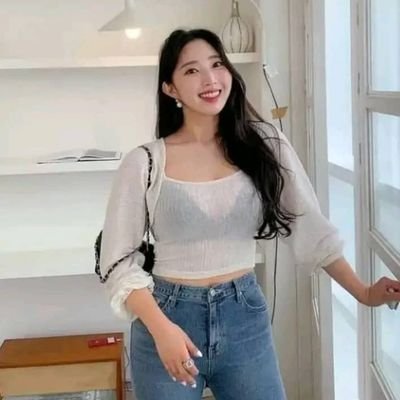 입으로 설명할 수 없는 일로 마음이 아플 때, 눈으로 말하는 유일한 방법은 울음입니다. 💔💔