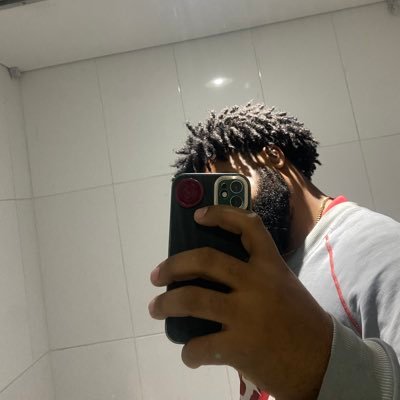 34dvd's profile picture. penso, logo esqueço @flamengo @Cavs #LetEmKnow