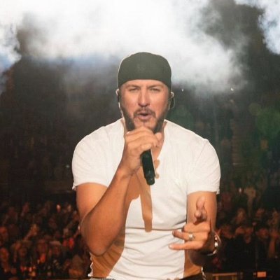 Mind of a country boy album out now
Country song 🎵 on came on tour