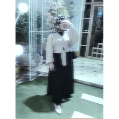 {رَبِّ إِنِّي لِمَا أَنزَلْتَ إِلَيَّ مِنْ خَيْرٍ فَقِيرٌ}
صغير العمر أرهقه التمني.