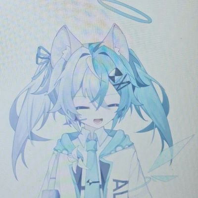 A beginner vtuber | collab available
click on my link tree to see the rest of my social media