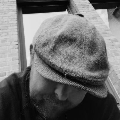 yutsu84's profile picture. you can live your whole life not realising that what you're looking for is right in front of you.