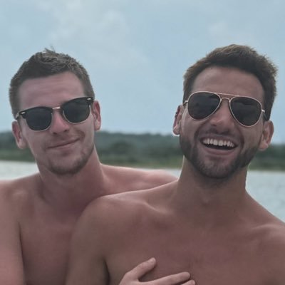 notsoBigBooti's profile picture. Other half to @skerfer 👨🏼‍🤝‍👨🏽