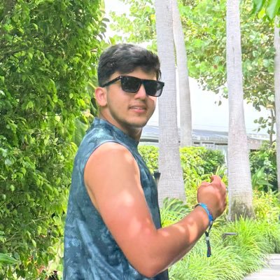 dhruvsekhawat0's profile picture. I am a startup founder and a recent grad.