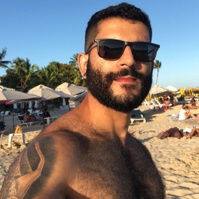 Estudo jornalismo, faço videos. OF: https://t.co/WE9yDbfDB1 privacy: https://t.co/tuWH3GMook