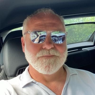 grathbrooks433's profile picture. 