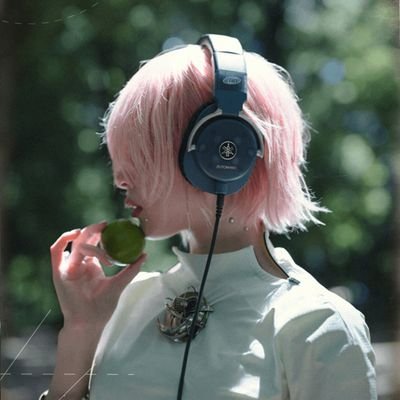 jpop/kpop music loyal listener • sterille of any fanwar, hate comment and drama • tweet in ID & EN • yapping about manga, vtuber and stuff 🍉