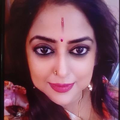what do I say my opinions will describe me
daughter of an airforce officer
desh dharm sarvopari