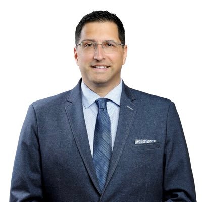 Conseiller Municipal du District 3 (Lahaye) de Saint-Augustin-de-Desmaures. Yannick LeBrasseur, Agent officiel.