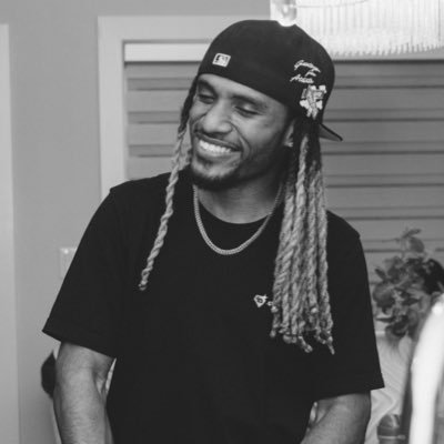 āLifeās too short not to napā šø | Mostly yapping about Arsenal & Anime | Twitch Affiliate