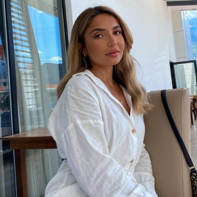 Traveler ✈️ | Entrepreneur 💼 | Jewelry Seller 💎 | Exploring the world one gem and journey at a time.