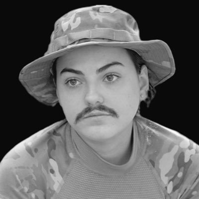 Я тот, чей взор надежду губит. Я тот, кого никто не любит. Я бич рабов моих земных. Я царь познанья и свободы. Я враг небес, я зло природы.