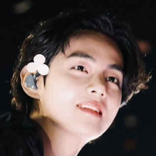 VinterBear⟭⟬ᵇᵗˢ ʸᵉᵃʳ💜⁷ Profile
