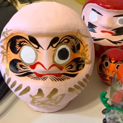 成人済です。数年間閲覧専用に使っていたアカウントです。無言フォロー失礼します。統合失調症の病状の都合により情緒不安定で支離滅裂です。だいぶアレな趣味をしているので、フォロー非推奨です。(既にフォローいただいている方は、すみませんが自衛のご協力よろしくお願いします。)→本体@mimma_2