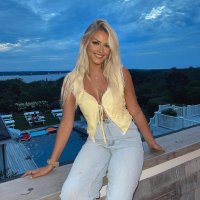 Bella (@vmtyj51688563) 's Twitter Profile