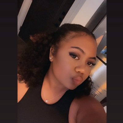 leolaaaa's profile picture. 27 year old God fearing woman