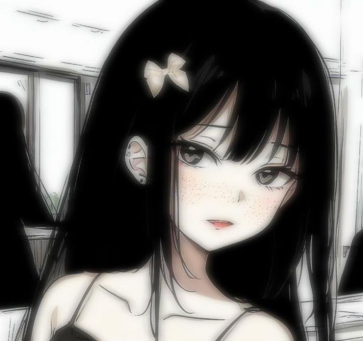 hsncu62355945's profile picture. mke | uwm '25 | latte in hand