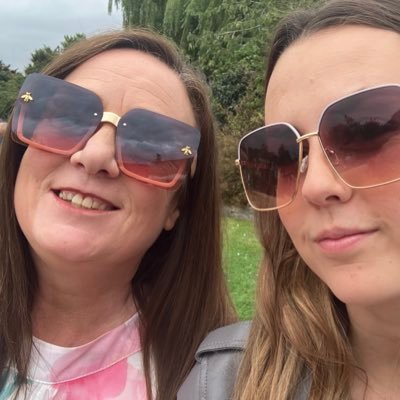 Single Mum of 2 they are my everything my 🌏 - BIG 5-0 this year love wine - love Chelsea FC - love life 🌟