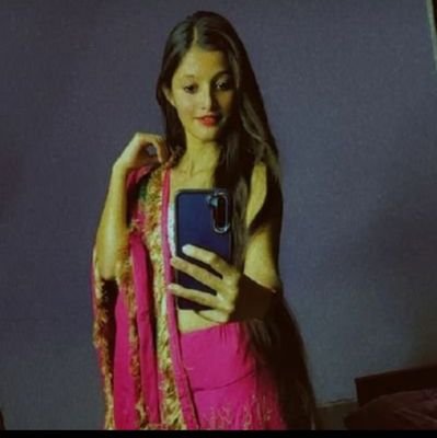 TarannumKh30672's profile picture. 