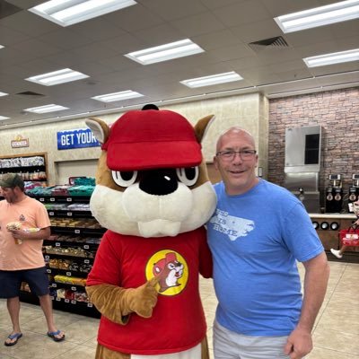 I am pretty simple, hard work and family are what drives me. Boston sports are a passion with a dabble of politics. #NoDM #NoPorn #NoCryptoAdvice #MAGA #FAFO