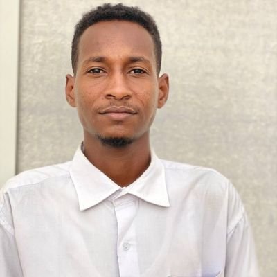 فعلُ الخَيرِ للآخَرِينَ لَيسَ وَاجِباً، بل مُتعَة.
- زرادشت