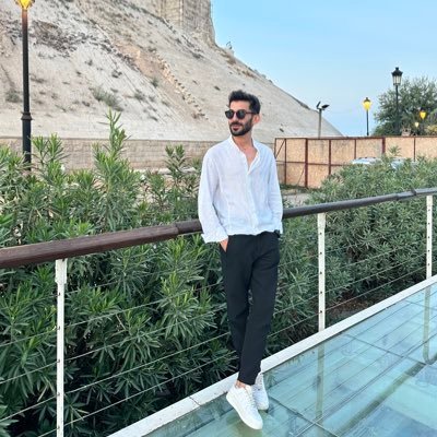 EmnAyhn007's profile picture. 