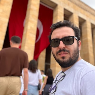 biososyolog's profile picture. aslına sâdık, sanılandan muaf..