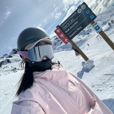 vhzdvdewa's profile picture. I am a queen, my life is my kingdom.