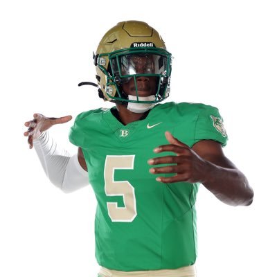 6’2 195 QB C/O 2027 @buford_football 4.56 laser 40, 34 inch vertical @ukfootball commit 😼 Current 3⭐️ https://t.co/dO7XjCeavn