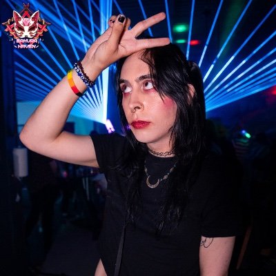 bookings itsfutureluna@gmail.com 🌙🌿✨they/them✨🌿🌙
🏳️⚧️