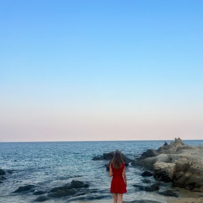 aycnsnmezy's profile picture. 