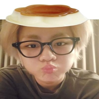 meilvstoo's profile picture. 