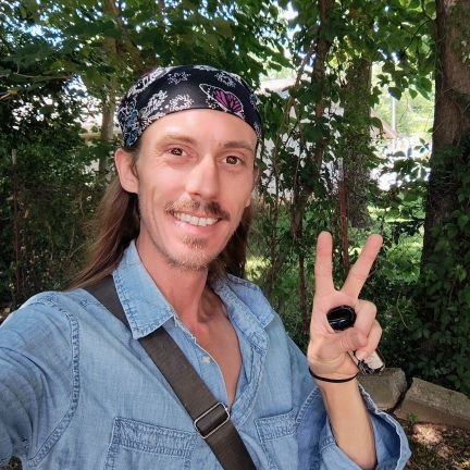 (he/they) Edit, Garden, Hospitality, Music, Organize, Socialist
Finding gems to polish for you.