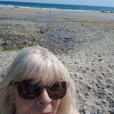 SusanKi17567039's profile picture. Born in Clapton, Hackney. Unusual. Many interests.  Always learning. Always stay curious.