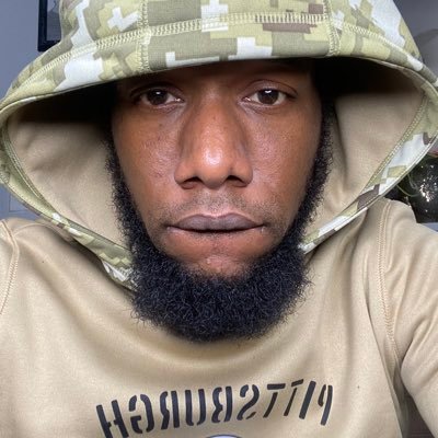 6’8 | black king 👑 | who even reads this anyway | Dick bigger than your dreams 😛