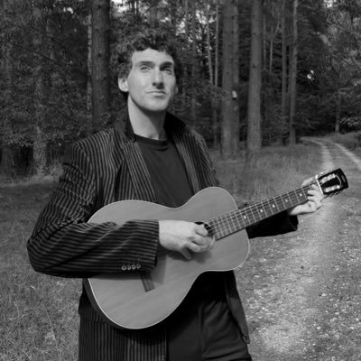 Scottish artist, composer and producer living in Sweden. Two albums released to date. New single ‘The Road to Umeå’ out 12th August! 🪇
